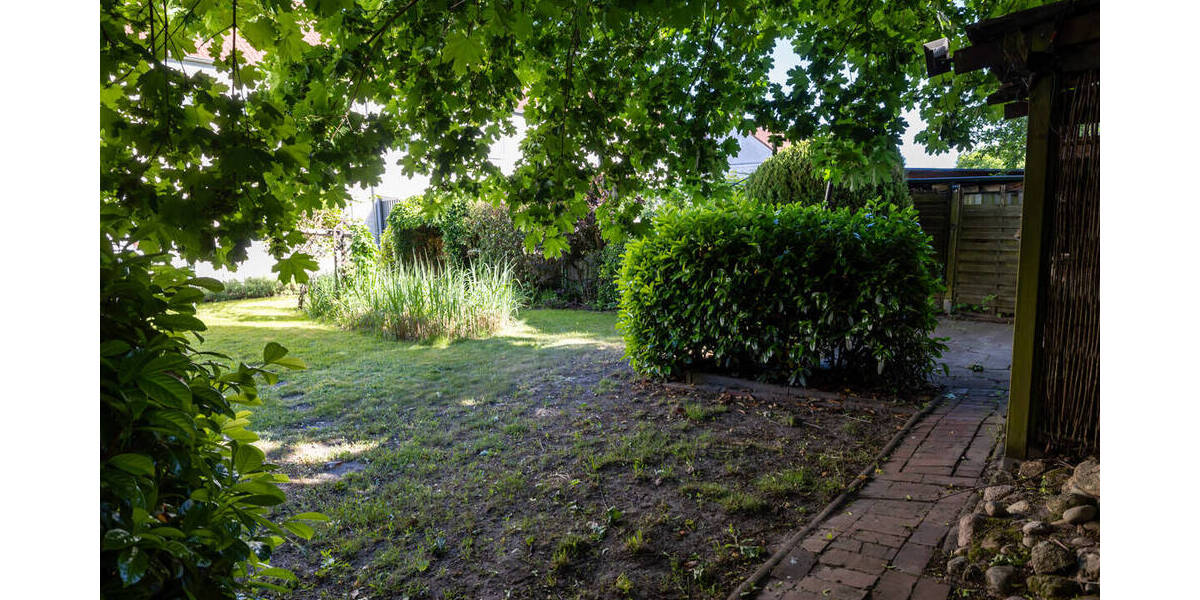 Mehrfamilienhaus, Wohnhaus Delmenhorst Deichhorst - 6 Zimmer, 136 m&sup2;, 199.000&euro; | Angebot:26741533