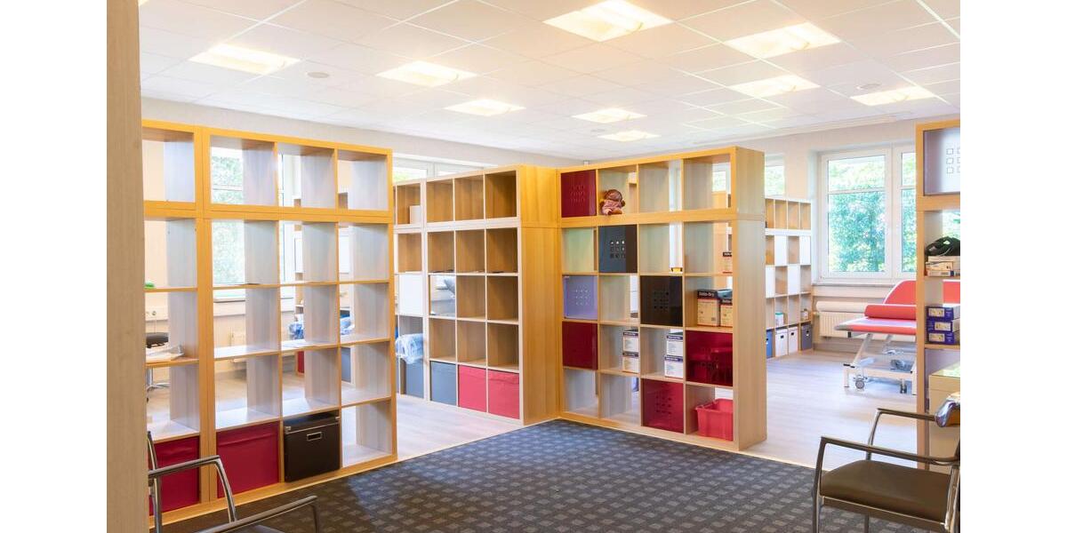 Großzügige Gewerbefläche mit flexibler Raumaufteilung & Kellerräumen und Wohnoption. Obj. 9027 zimmer