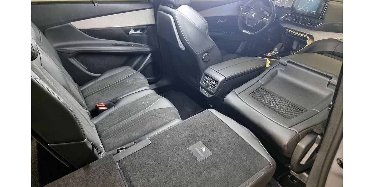 Peugeot 5008 GT LED APP SHZ Kamera Digital Navi 7-Sitzer 47.200 km 25.700 &euro; Garrel 49681