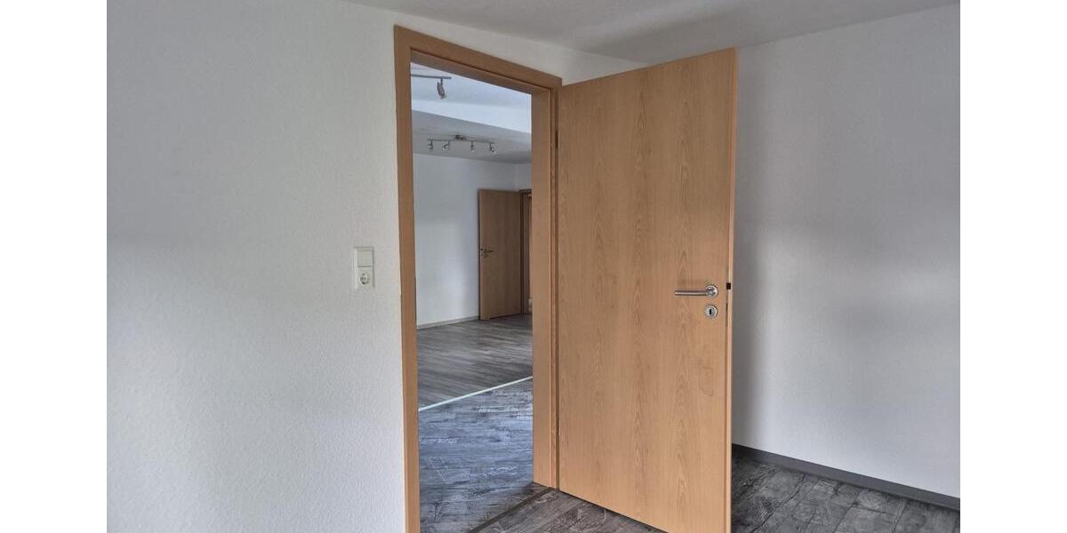 Dachgeschoßwohnung Ganderkesee - 5 Zimmer, 85 m&sup2;, 850&euro; | Angebot:26648691