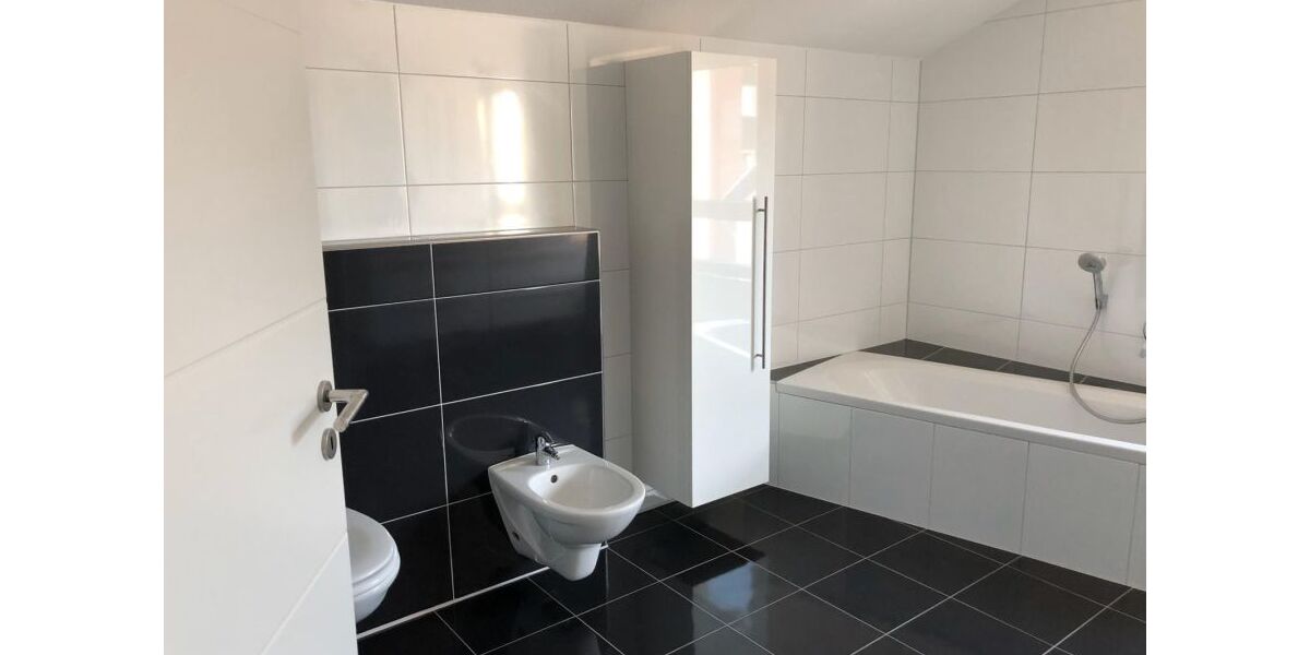 Provisionsfrei* Moderne Doppelhaushälfte in Oldenburg-Bürgerfelde - PV, Wallbox, Wintergarten & Einzugsbereit - Doppelhaushälfte Oldenburg Alexandersfeld | Angebot:26116136