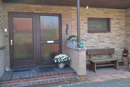 Haus zum Kaufen in Edewecht Klein Scharrel 319.000 € 170 m² 8 zimmer