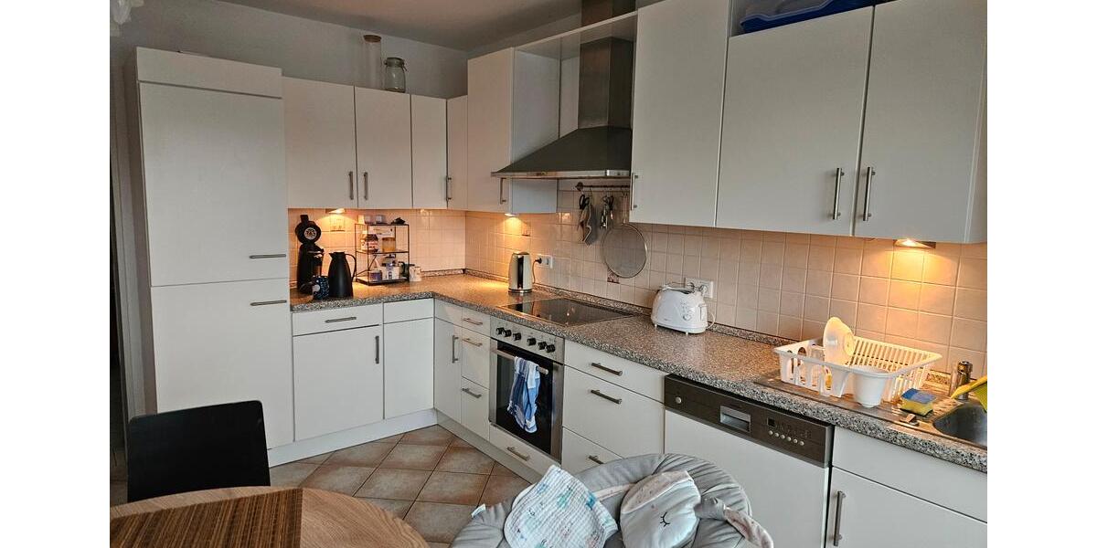 Etagenwohnung Oldenburg Kreyenbrück - 4 Zimmer, 130 m&sup2;, 1.200&euro; | Angebot:25350574