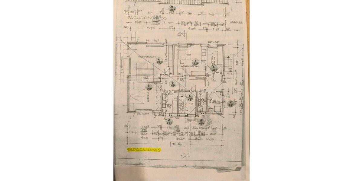 Einfamilienhaus mit 180 m2 Wohnfläche, voll unterkellert 7 zimmer