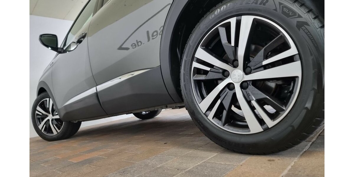 Peugeot 5008 GT-Line LED i-Cockpit 180° Kamera Keyless 58.900 km 23.900 &euro; Garrel 49681