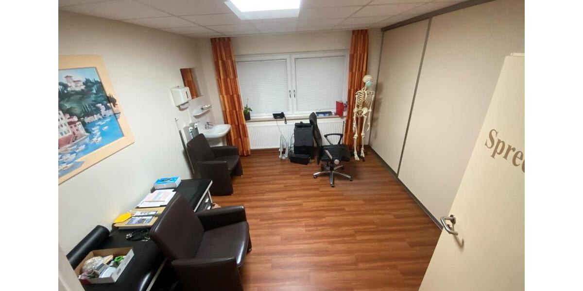 Etagenwohnung Lemwerder - 9 Zimmer, 200 m&sup2;, 450.000&euro; | Angebot:25907019