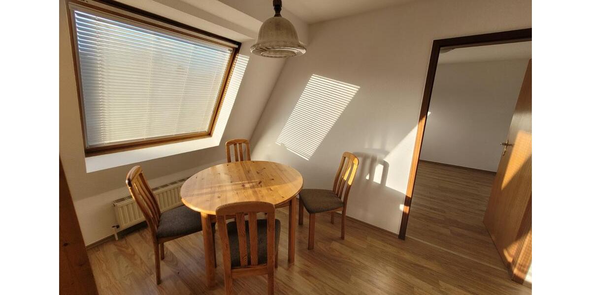 Dachgeschoßwohnung Delmenhorst Deichhorst - 2 Zimmer, 50 m&sup2;, 420&euro; | Angebot:25655111