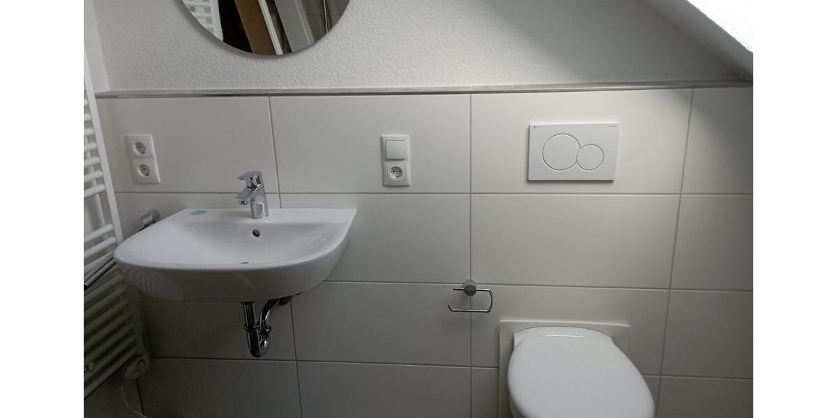 Dachgeschoßwohnung Oldenburg Bürgeresch - 1 Zimmer, 63 m&sup2;, 900&euro; | Angebot:24704581