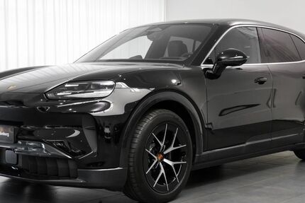 Porsche Cayenne 4.900 km 121.890 &euro; Oldenburg 26123