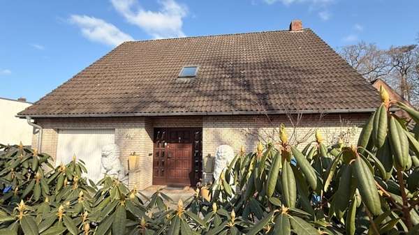 Haus zum Kaufen in Oldenburg Donnerschwee 419.000 € 180 m²