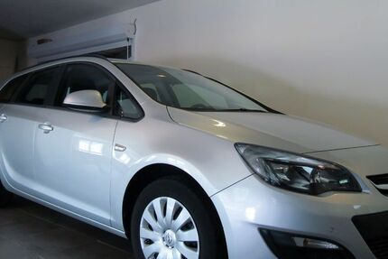 Opel Astra 110.000 km 8.399 € Oldenburg 26125