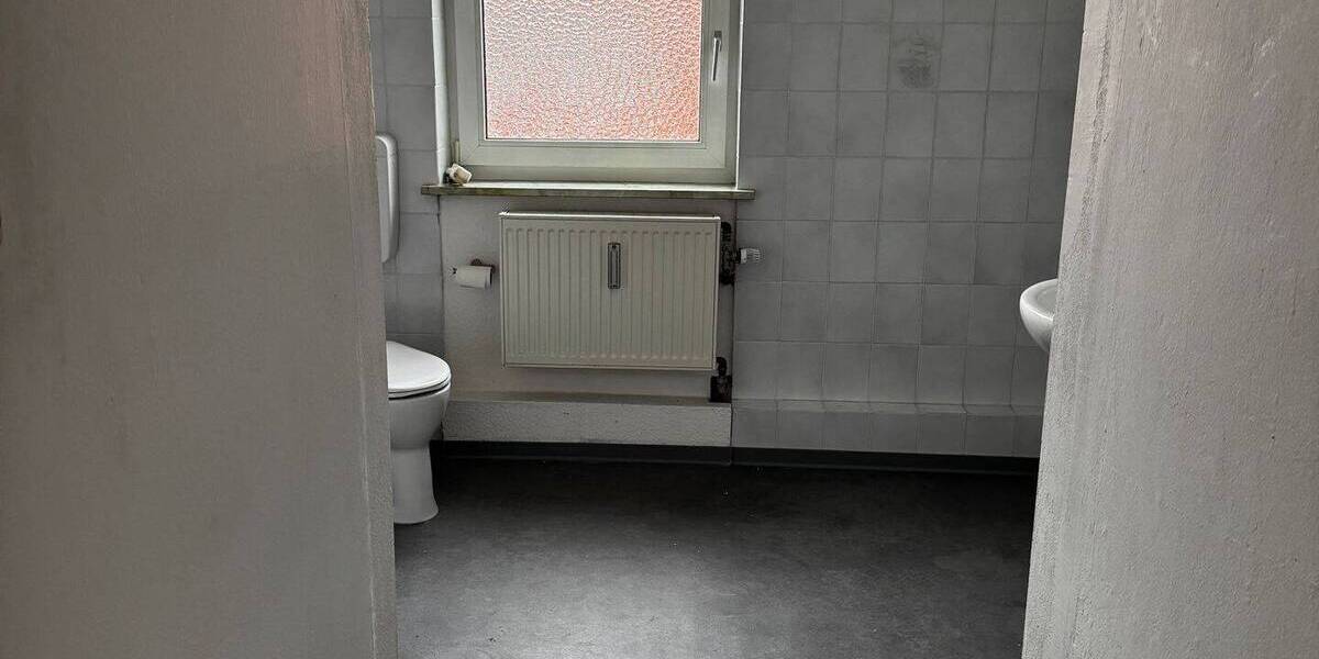 Etagenwohnung Ovelgönne - 4 Zimmer, 120 m&sup2;, 650&euro; | Angebot:25630436