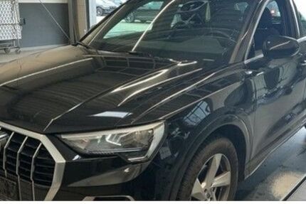 Audi Q3 134.697 km 21.979 € Oldenburg 26135