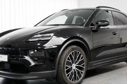 Porsche Macan 29.159 km 83.890 &euro; Oldenburg 26123