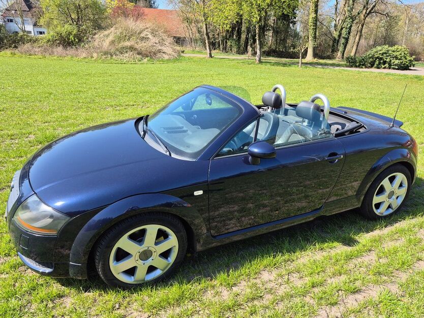 Audi TT 194.000 km 4.950 € Apen 26689