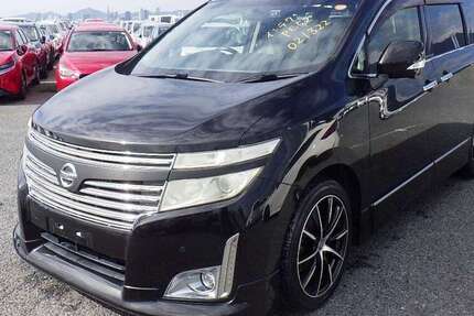 Nissan Elgrand 176.000 km 15.900 &euro; Westerstede 26655