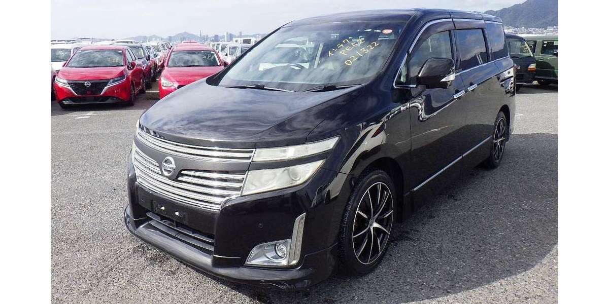 Nissan Elgrand 176.000 km 15.900 &euro; Westerstede 26655