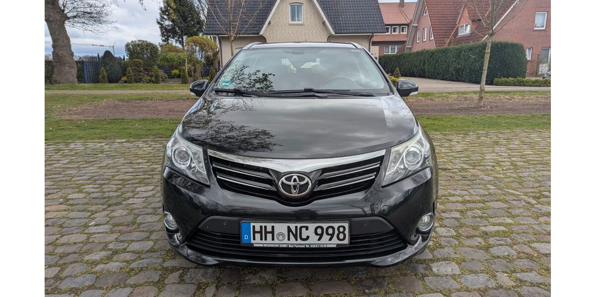 Toyota Avensis 246.415 km 5.400 &euro; Garrel 49681