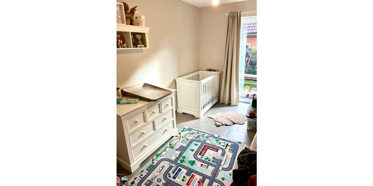 Erdgeschoßwohnung Delmenhorst Bungerhof - 4 Zimmer, 132 m&sup2;, 1.300&euro; | Angebot:25259276