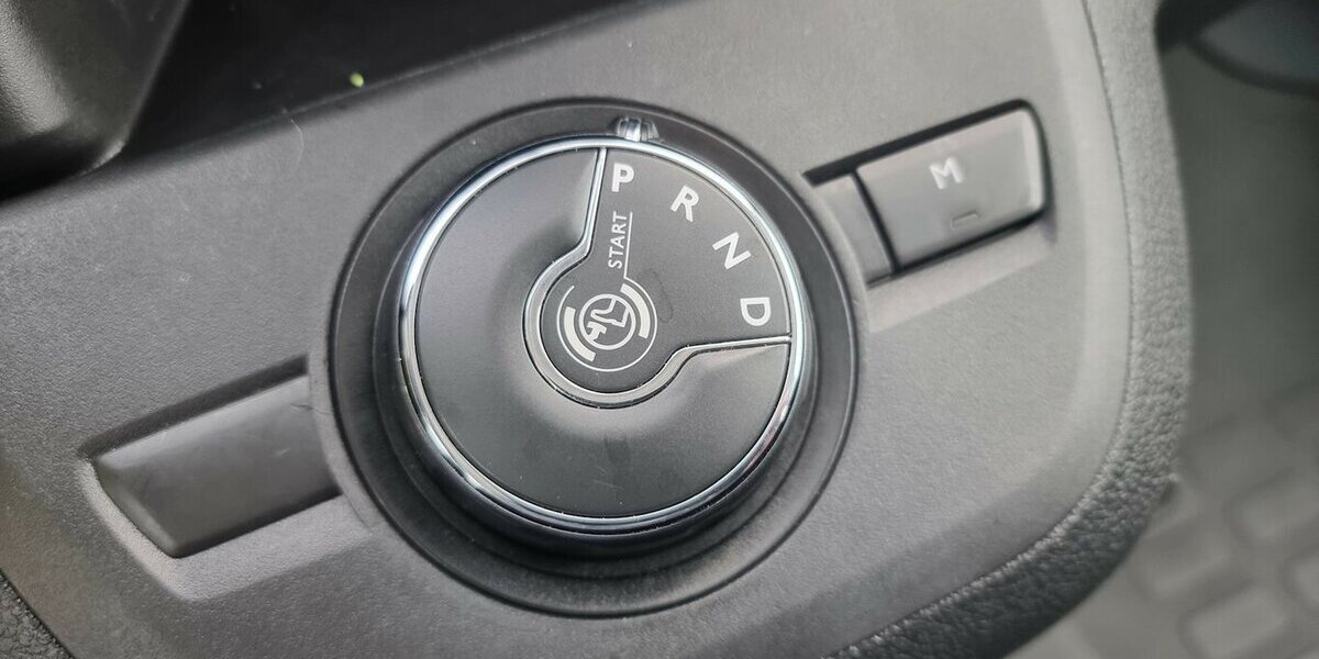 Opel Vivaro Edition M 9-Sitzer Automatik Zafira Life 87.900 km 27.900 &euro; Garrel 49681