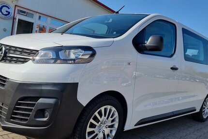 Opel Vivaro Edition M 9-Sitzer Automatik Zafira Life 84.300 km 26.500 &euro; Garrel 49681
