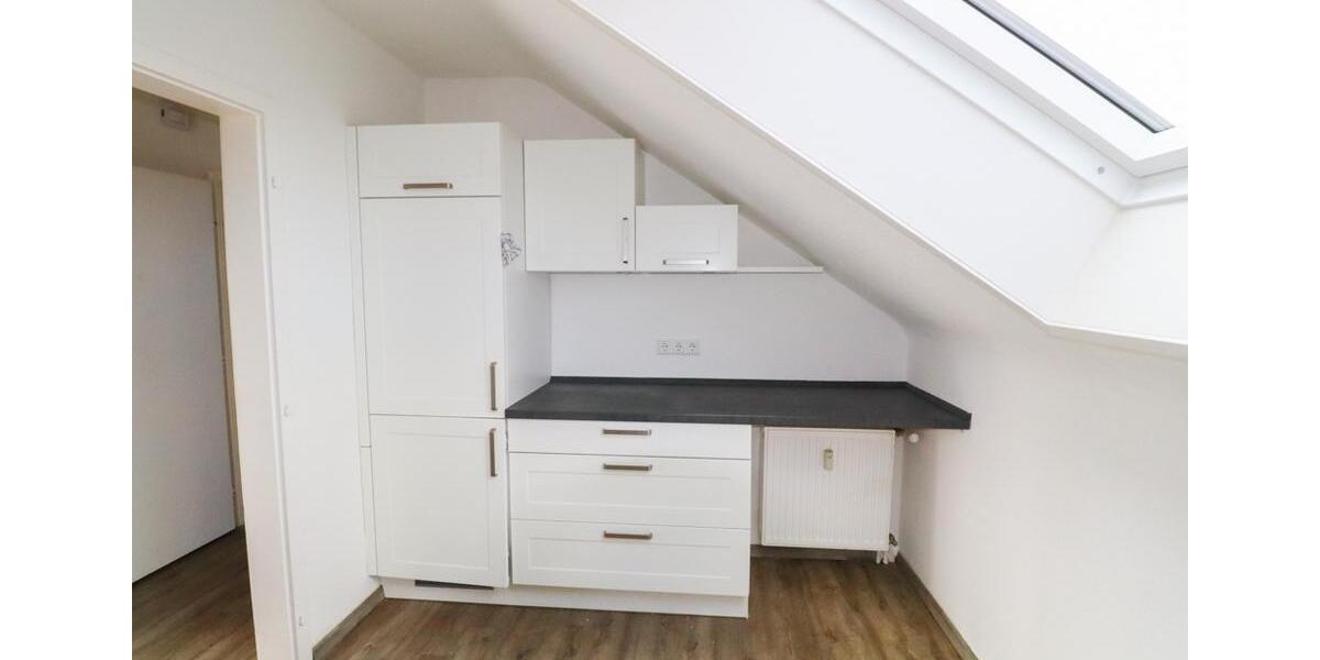 Dachgeschoßwohnung Rastede - 3 Zimmer, 80 m&sup2;, 790&euro; | Angebot:25270681