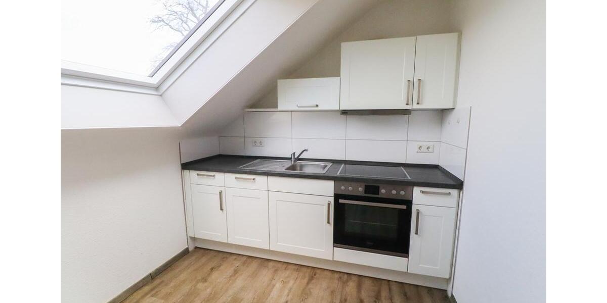 Dachgeschoßwohnung Rastede - 3 Zimmer, 80 m&sup2;, 790&euro; | Angebot:25270681