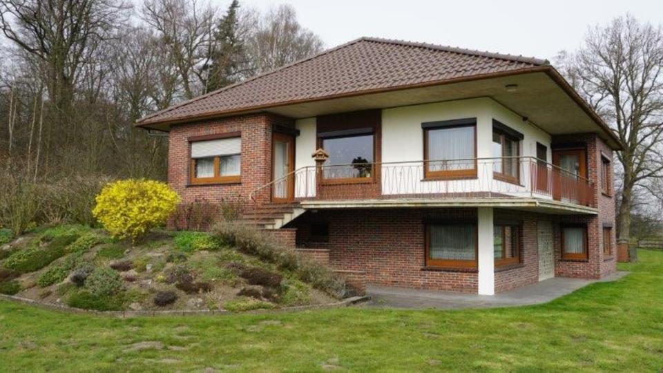 Einfamilienhaus Ganderkesee - 6 Zimmer, 170 m&sup2;, 1.400&euro; | Angebot:25452574