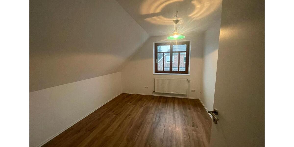 Einfamilienhaus Berne - 5 Zimmer, 120 m&sup2;, 1.450&euro; | Angebot:24806363