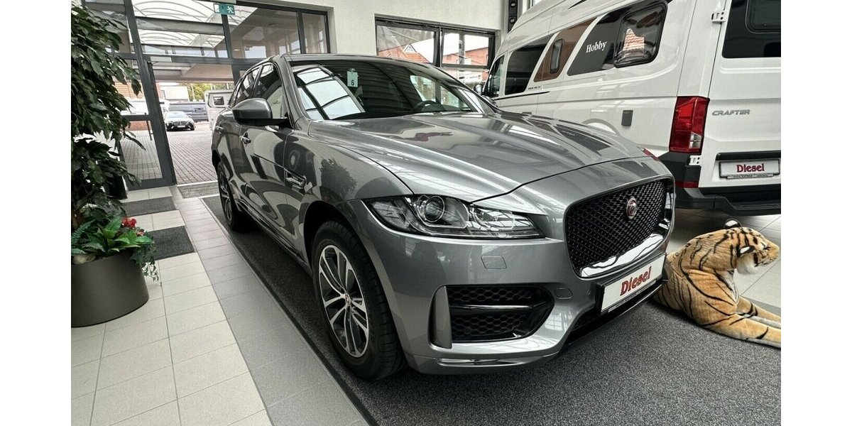 Jaguar F-Pace 3,0 D AWD R-Sport +AHK+Panorama+Navi+Kamera 92.200 km 28.990 € Jaderberg 26349