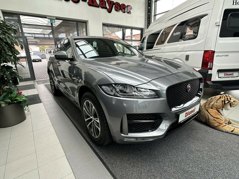 Jaguar F-Pace 3,0 D AWD R-Sport +AHK+Panorama+Navi+Kamera 92.200 km 29.990 € Jaderberg 26349