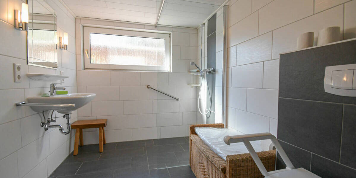 Einfamilienhaus Bösel Edewechterdamm - 4 Zimmer, 143 m&sup2;, 199.000&euro; | Angebot:25692594