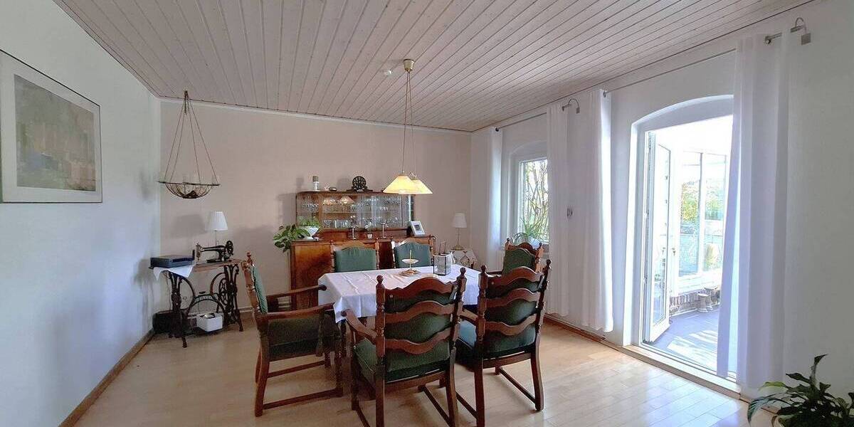 Einfamilienhaus Brake Kirchhammelwarden - 5 Zimmer, 144 m&sup2;, 240.000&euro; | Angebot:26388781