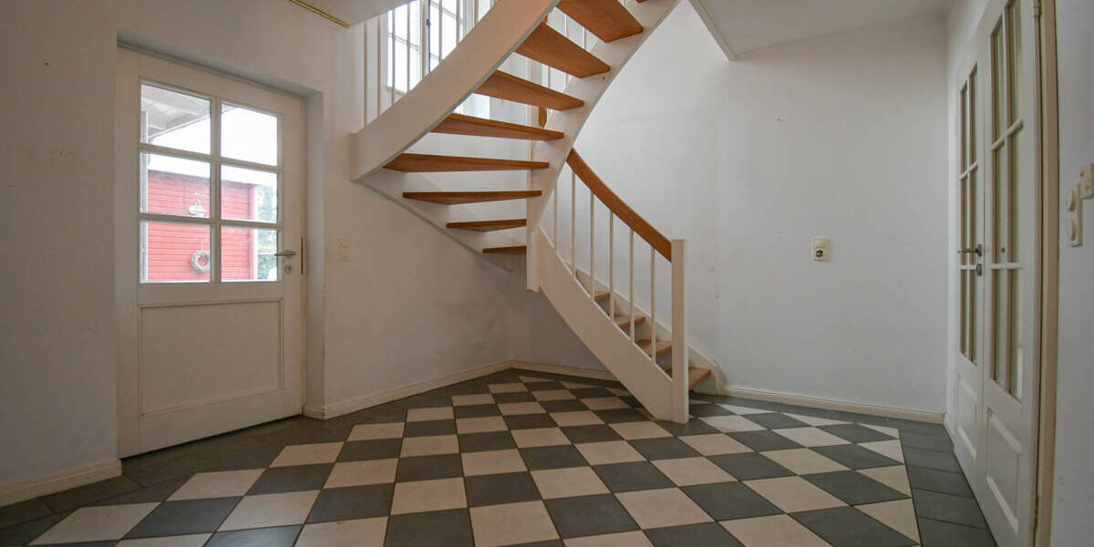 Einfamilienhaus Bösel Edewechterdamm - 1 Zimmer, 314 m&sup2;, 332.000&euro; | Angebot:25692598