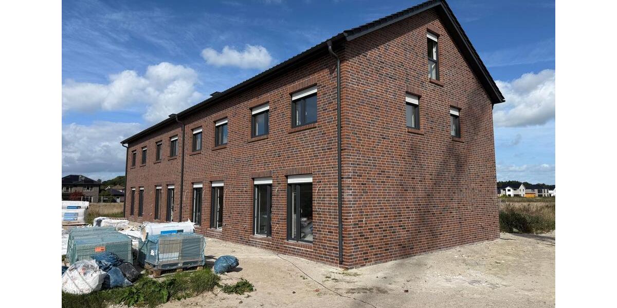Rastede - Im Göhlen: Neubau-Reihenendhaus mit Einbauküche als Erstbezug 5 zimmer