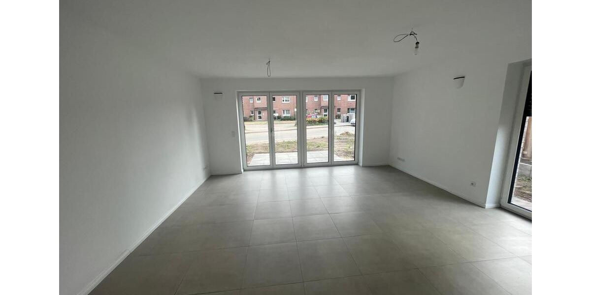 Reihenhaus Oldenburg Etzhorn - 5 Zimmer, 140 m&sup2;, 1.800&euro; | Angebot:25754008