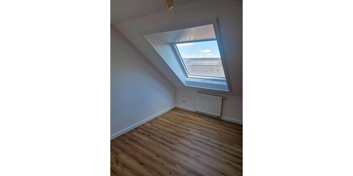 Dachgeschoßwohnung Ganderkesee - 3.5 Zimmer, 63 m&sup2;, 800&euro; | Angebot:26327344