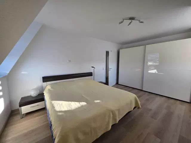 Dachgeschoßwohnung Rastede - 2 Zimmer, 82 m&sup2;, 937&euro; | Angebot:26331434