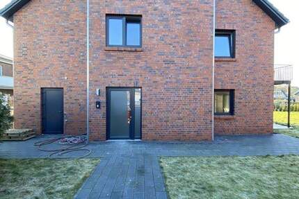 Großzügige Dachgeschosswohnung mit Fáhrstuhl und Balkon 5 zimmer