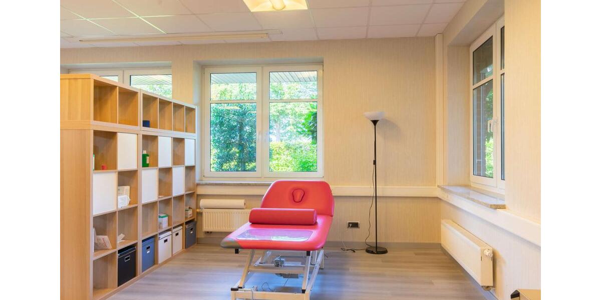 Großzügige Gewerbefläche mit flexibler Raumaufteilung und Wohnoption. Obj. 8989 zimmer