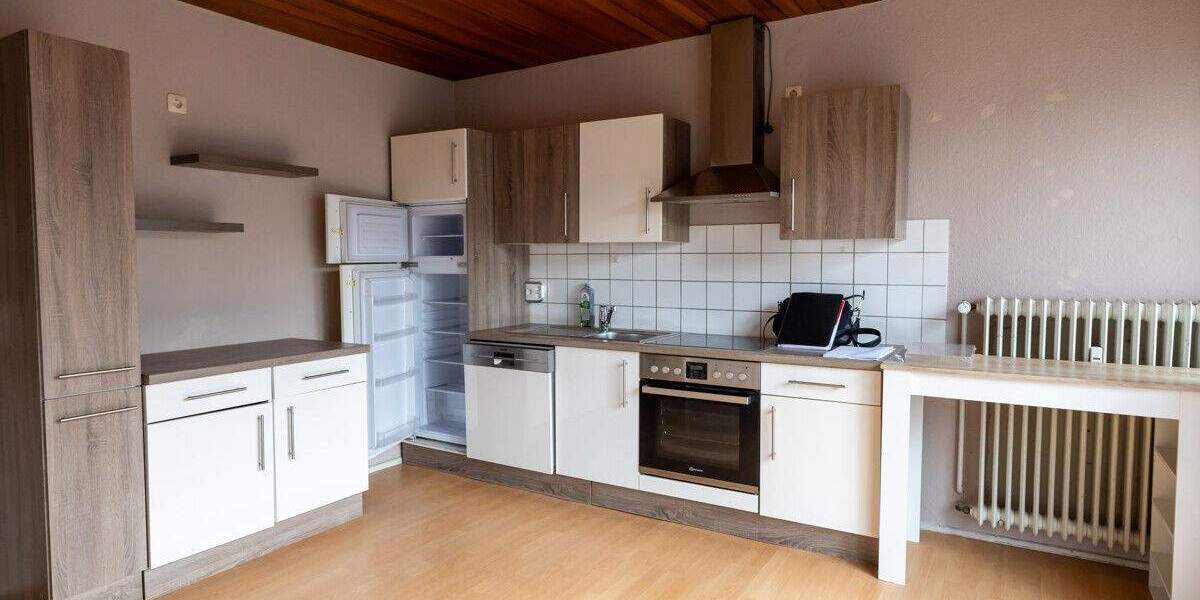 *** 3 WE - 1 WE frei - 2 vermietet - BELIEBTE LAGE in GUTER NACHBARSCHAFT *** 7 zimmer