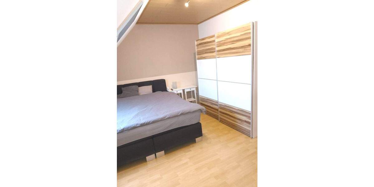 Mehrfamilienhaus, Wohnhaus Elsfleth - 8 Zimmer, 274 m&sup2;, 435.000&euro; | Angebot:25669816