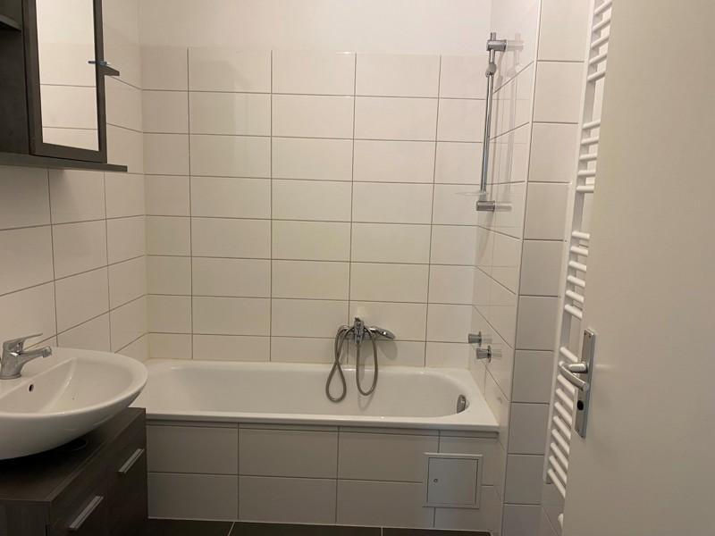 Helle 2-Zimmer-Wohnung mit Balkon zimmer