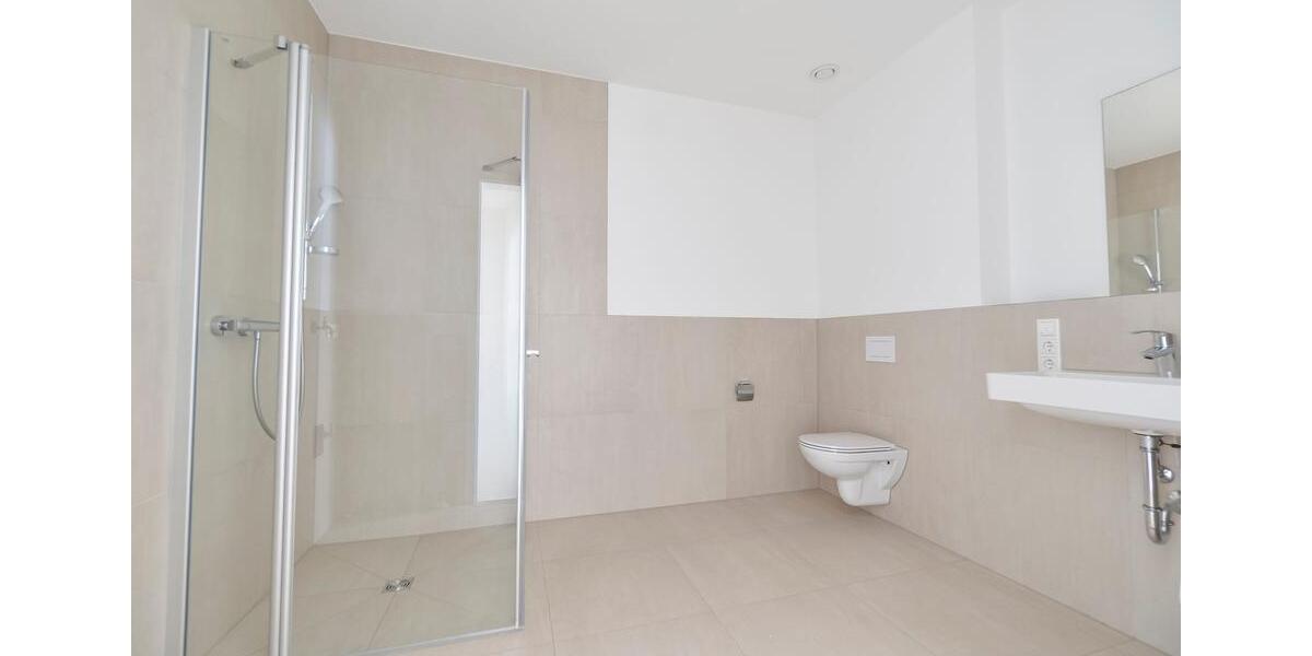 Erdgeschoßwohnung Oldenburg Bloherfelde - 2 Zimmer, 72 m&sup2;, 1.035&euro; | Angebot:24676309