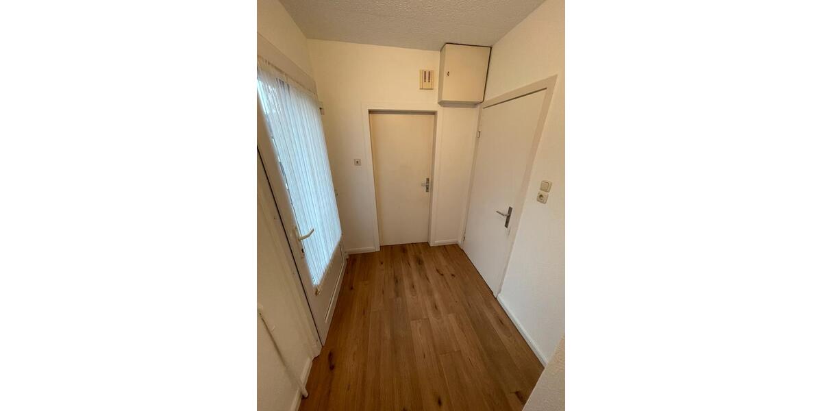 Etagenwohnung Delmenhorst - 5 Zimmer, 120 m&sup2;, 1.250&euro; | Angebot:26632954