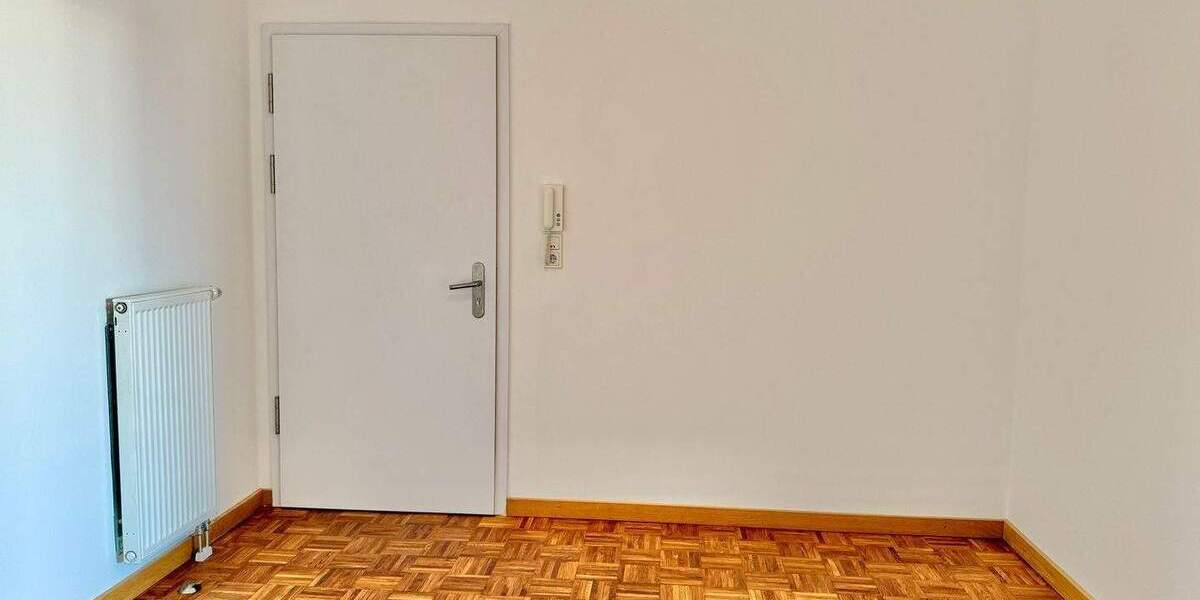 Etagenwohnung Oldenburg Innenstadt - 3 Zimmer, 96 m&sup2;, 1.058&euro; | Angebot:25679027