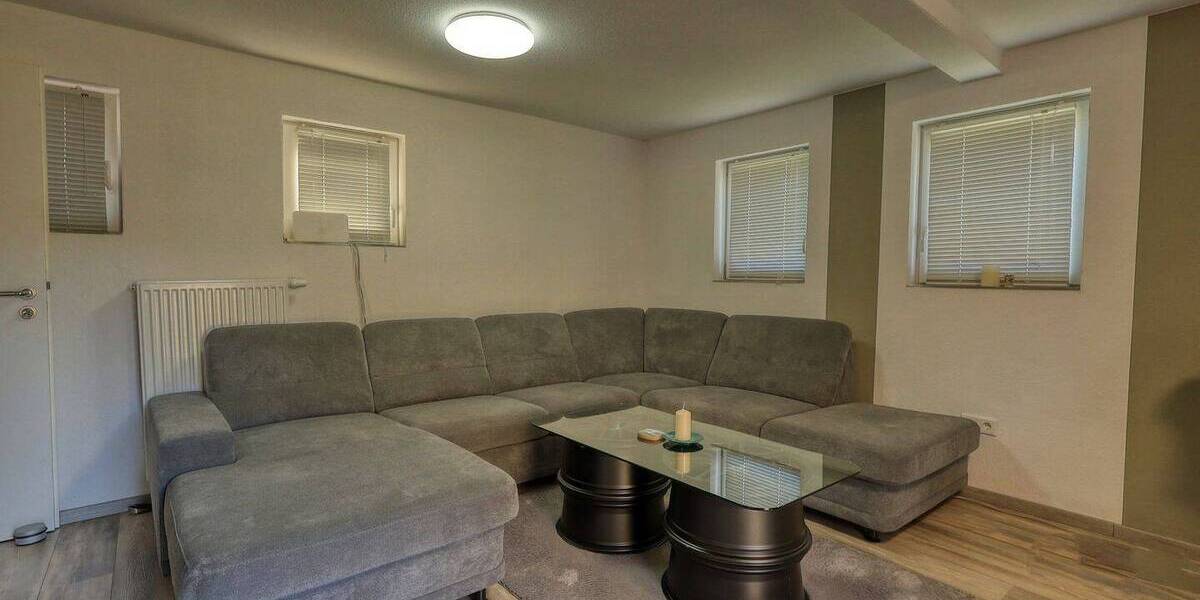 Mehrfamilienhaus, Wohnhaus Westerstede Howiek - 8 Zimmer, 187 m&sup2;, 335.000&euro; | Angebot:26345997