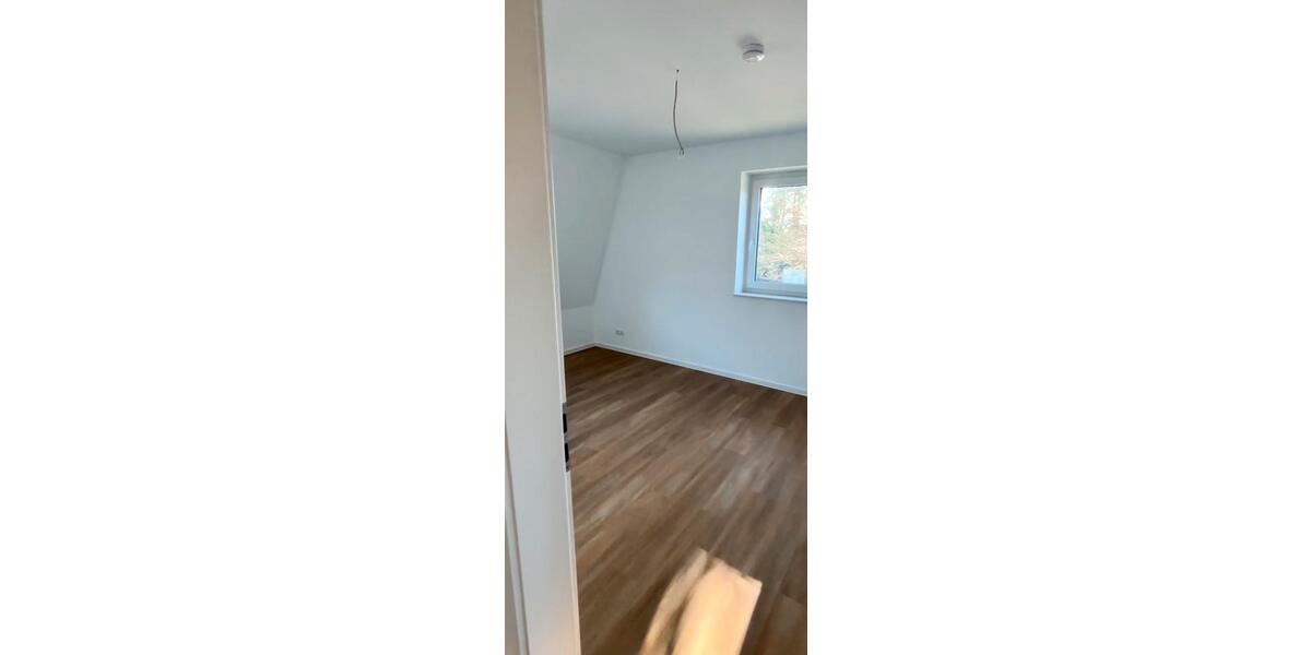 Doppelhaushälfte Hude (Oldenburg) - 4 Zimmer, 107 m&sup2;, 1.640&euro; | Angebot:24704458