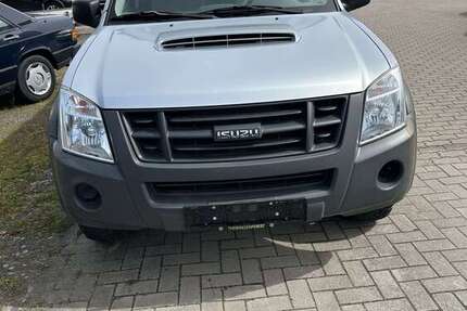 Isuzu D-Max 185.000 km 8.499 &euro; Rastede 26180