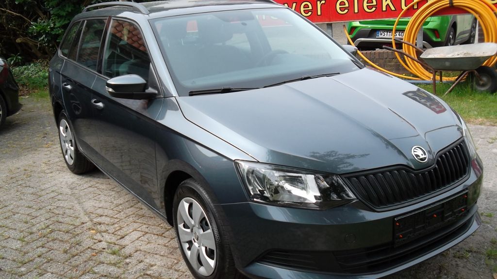 Skoda Fabia 88.300 km 9.800 &euro; Bad Zwischenahn 26160